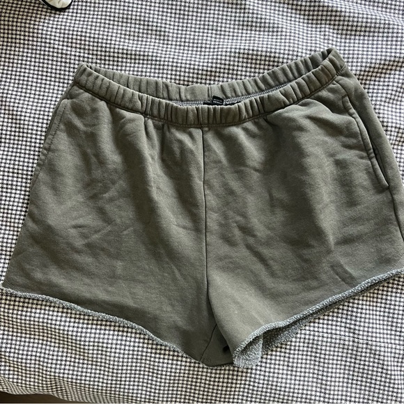 Girls Shorts - Picture 2 of 3